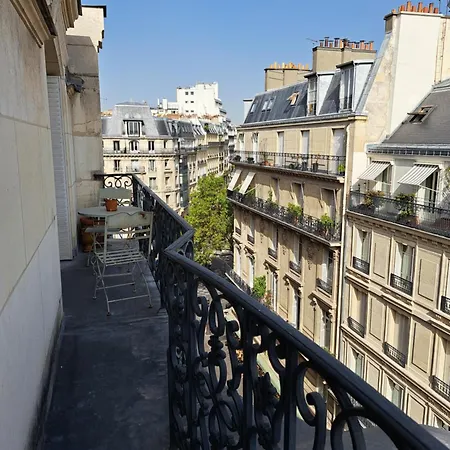 Апартаменты Tour Eiffel 16 Rive Droite Париж